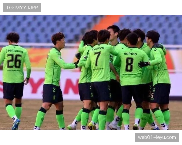 光州FC vs 全北现代：韩K联第6名挑战榜首！全北现代能否延续连胜势头？